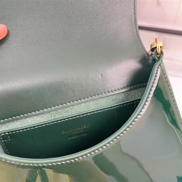 2026224192626493 800